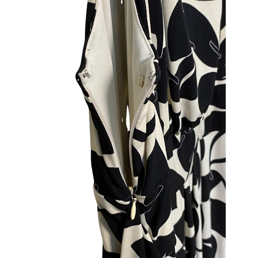 Nine West V-Neck Floral Pattern Body Con Dress, Belted, Size12, Black & White - Picture 8 of 10